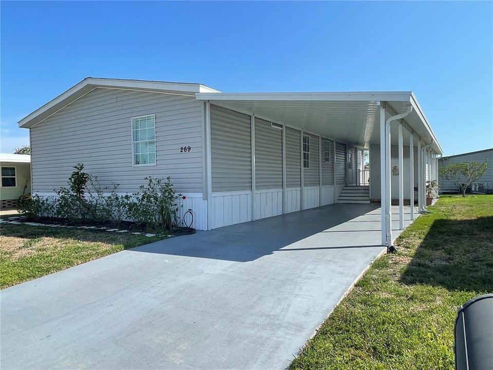 合同活跃: $189,000 (3 贝兹, 2 浴室, 1485 平方英尺)