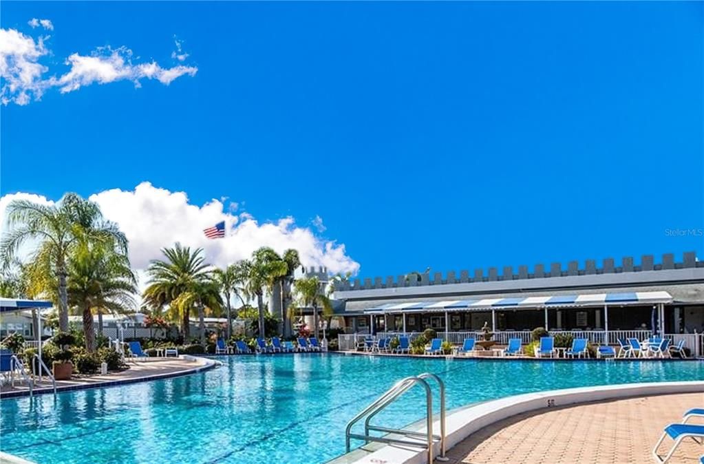 合同活跃: $189,000 (3 贝兹, 2 浴室, 1485 平方英尺)