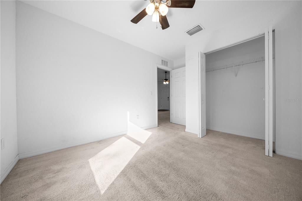 Active With Contract: $210,000 (3 beds, 2 baths, 1014 Square Feet)