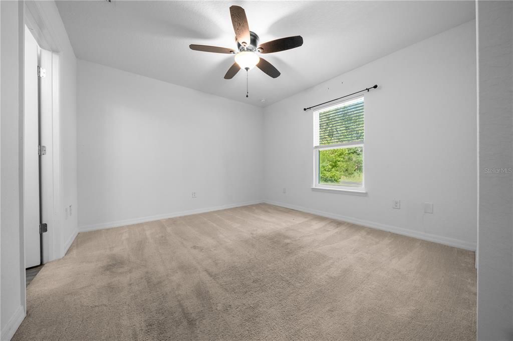 Active With Contract: $210,000 (3 beds, 2 baths, 1014 Square Feet)