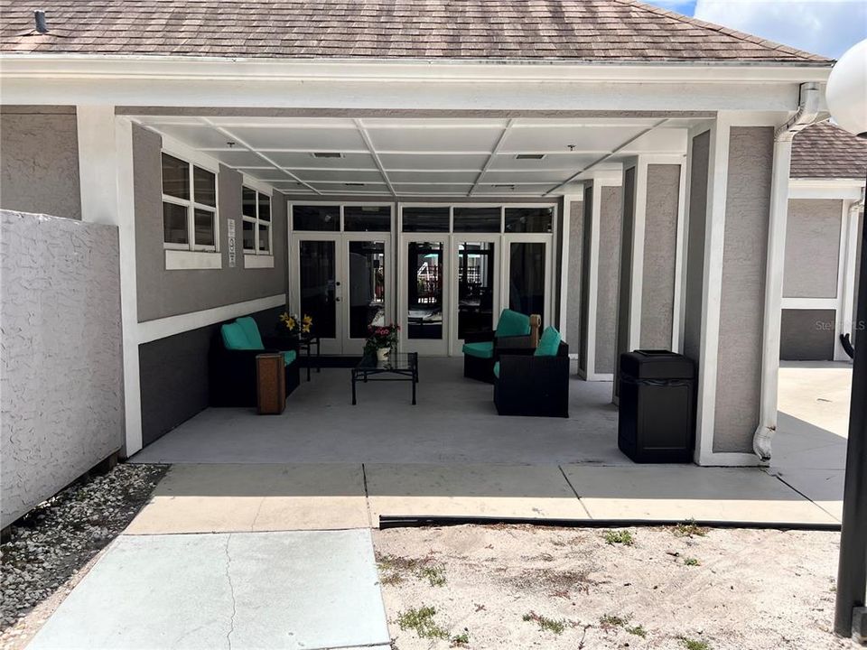 For Sale: $150,000 (1 beds, 1 baths, 524 Square Feet)