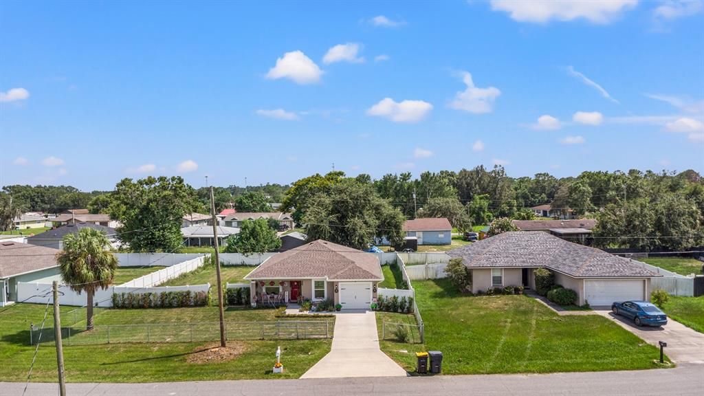 En Venta: $230,000 (3 camas, 2 baños, 1171 Pies cuadrados)