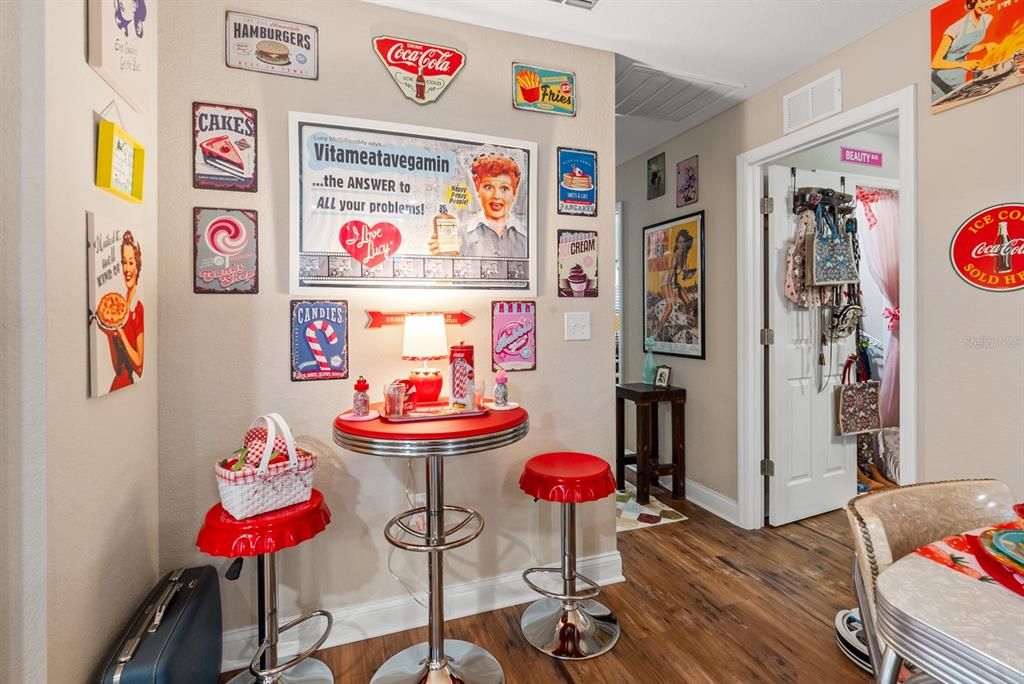 En Venta: $230,000 (3 camas, 2 baños, 1171 Pies cuadrados)