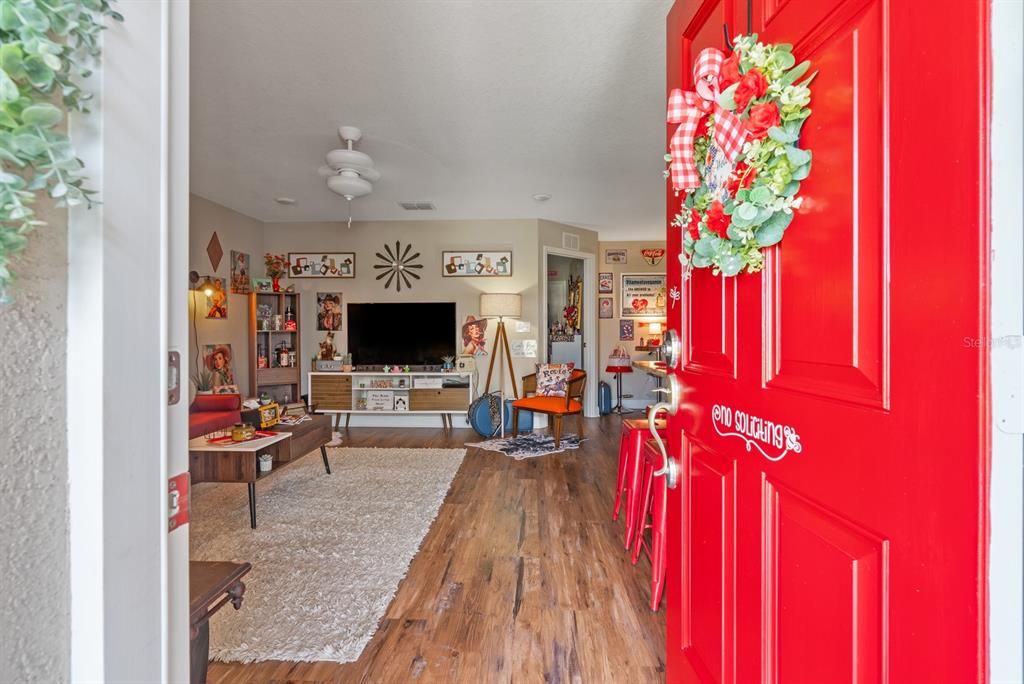 En Venta: $230,000 (3 camas, 2 baños, 1171 Pies cuadrados)