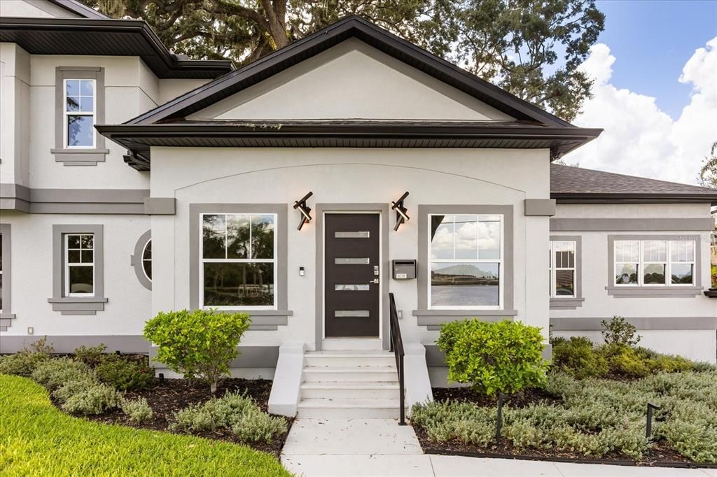 For Sale: $1,099,999 (3 beds, 3 baths, 2413 Square Feet)
