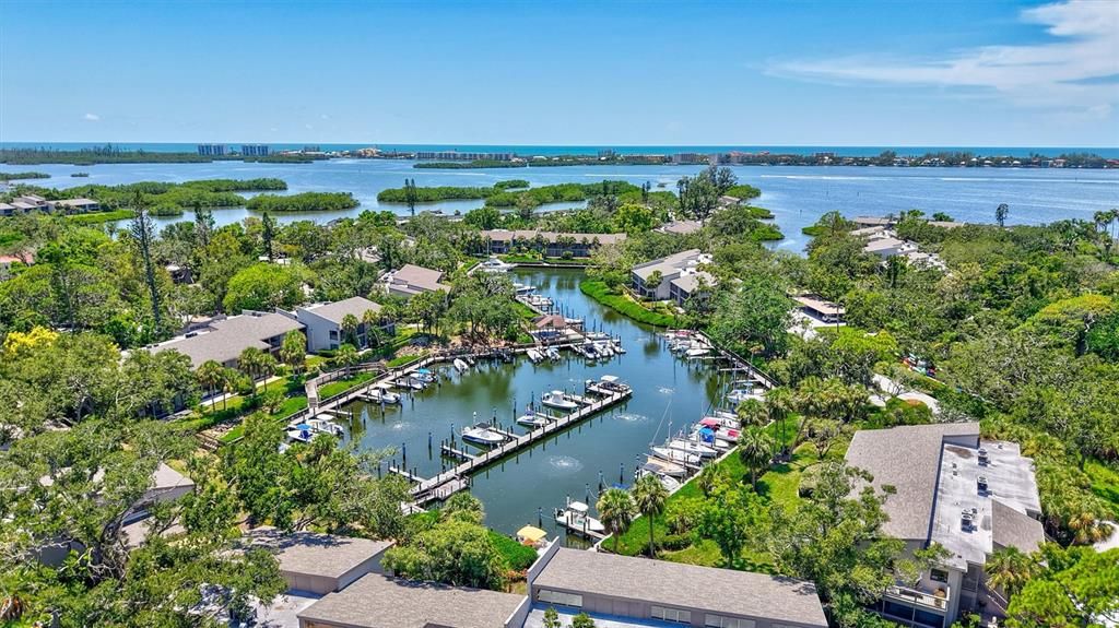 На продажу: $397,000 (3 спален, 2 ванн, 1283 Квадратных фут)