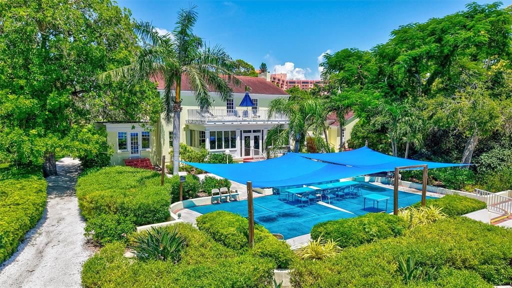 На продажу: $397,000 (3 спален, 2 ванн, 1283 Квадратных фут)