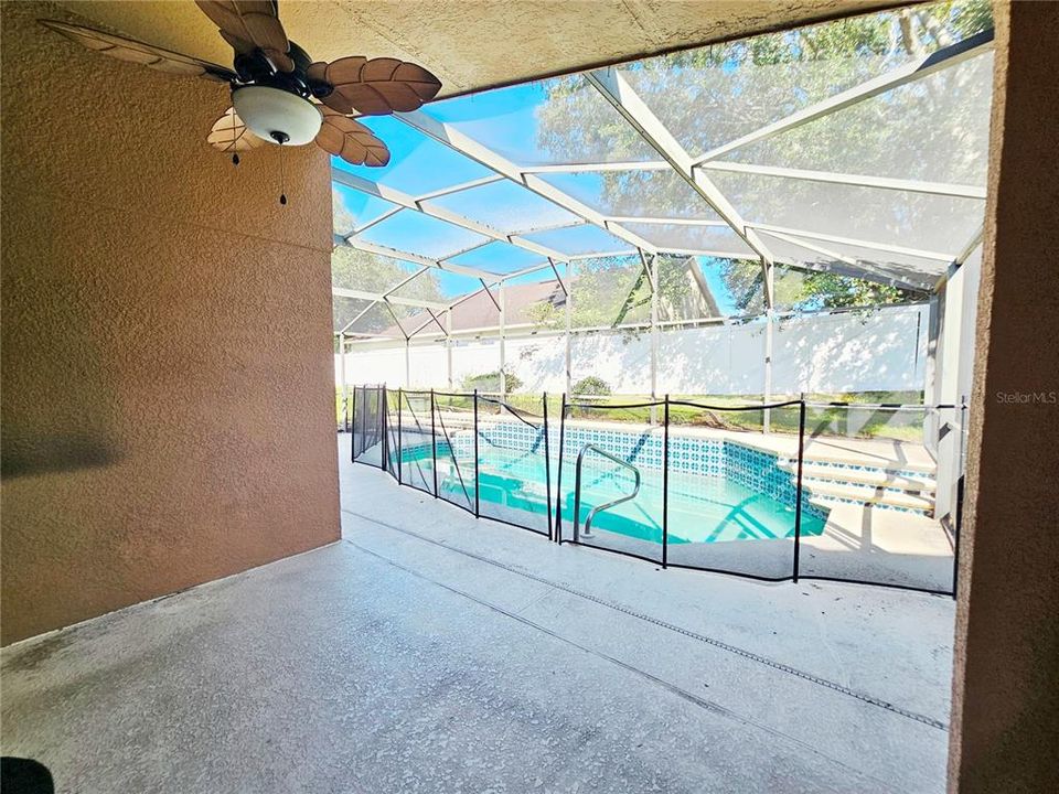 合同活跃: $2,600 (4 贝兹, 2 浴室, 1778 平方英尺)