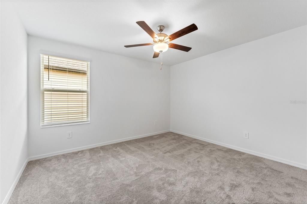 En Venta: $424,900 (4 camas, 2 baños, 2633 Pies cuadrados)