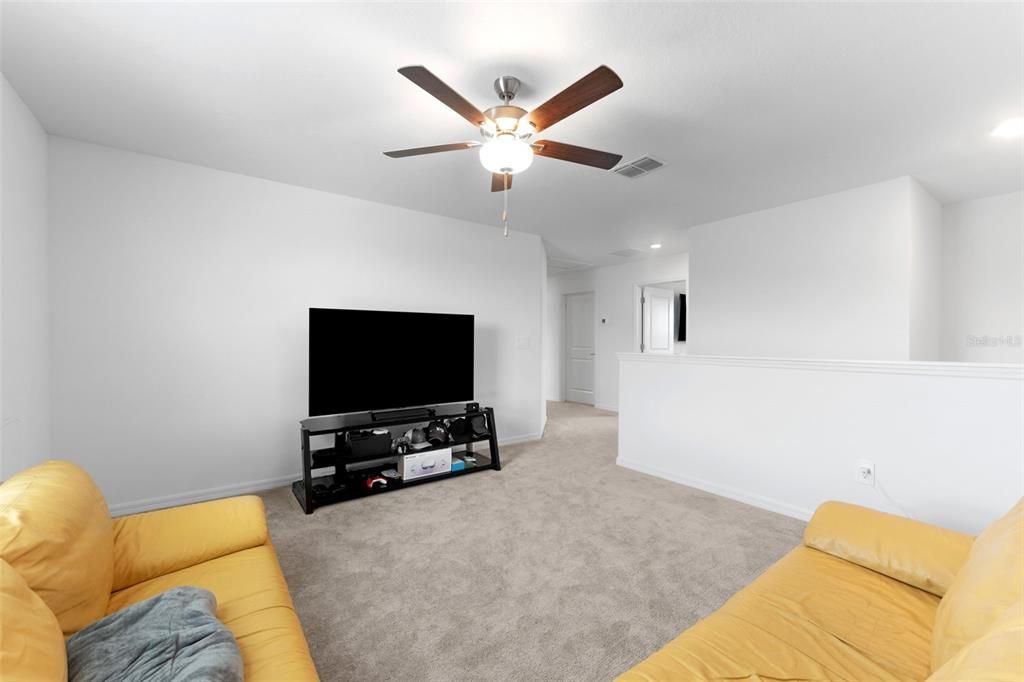 En Venta: $424,900 (4 camas, 2 baños, 2633 Pies cuadrados)