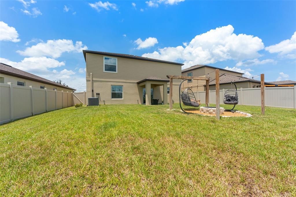 En Venta: $424,900 (4 camas, 2 baños, 2633 Pies cuadrados)