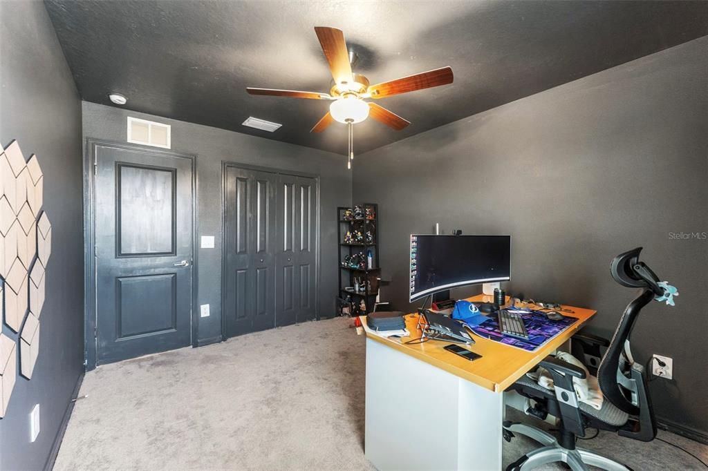 En Venta: $424,900 (4 camas, 2 baños, 2633 Pies cuadrados)