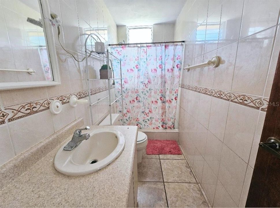 En Venta: $260,000 (3 camas, 2 baños, 1260 Pies cuadrados)