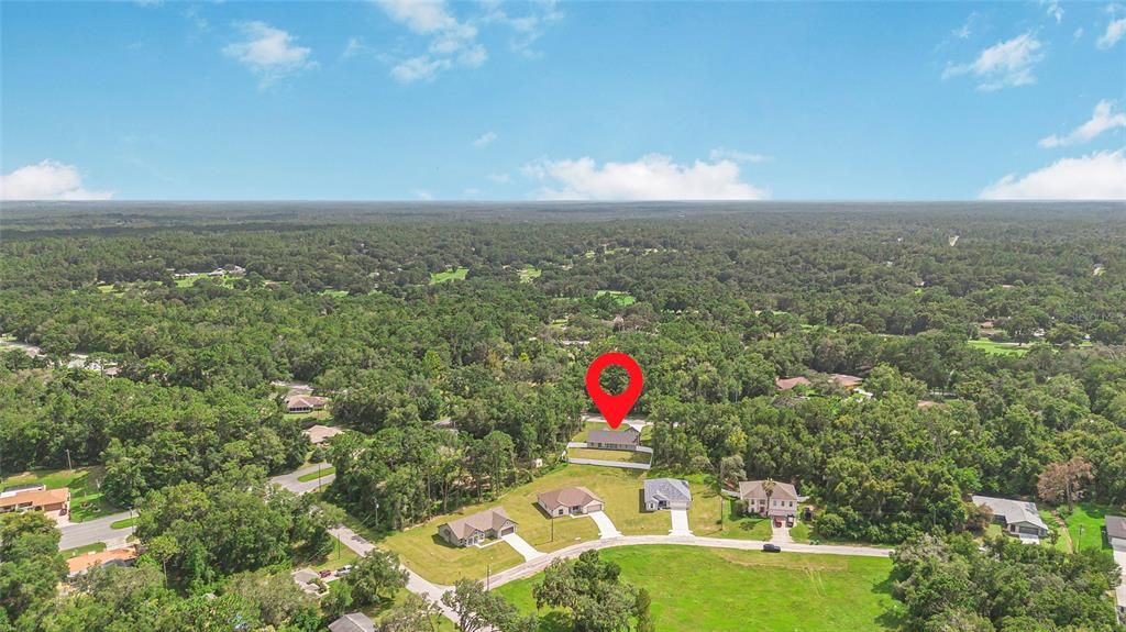 合同活跃: $327,800 (3 贝兹, 2 浴室, 1832 平方英尺)