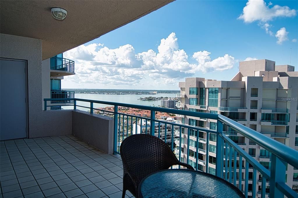 待售: $1,950,000 (3 贝兹, 2 浴室, 1942 平方英尺)