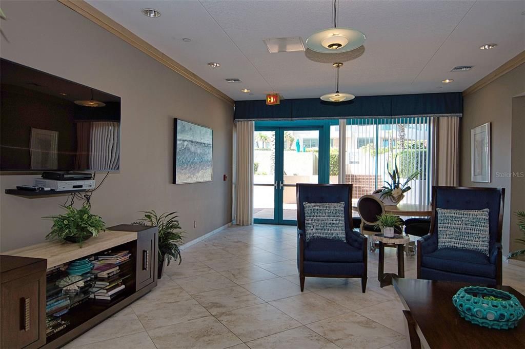 待售: $1,950,000 (3 贝兹, 2 浴室, 1942 平方英尺)