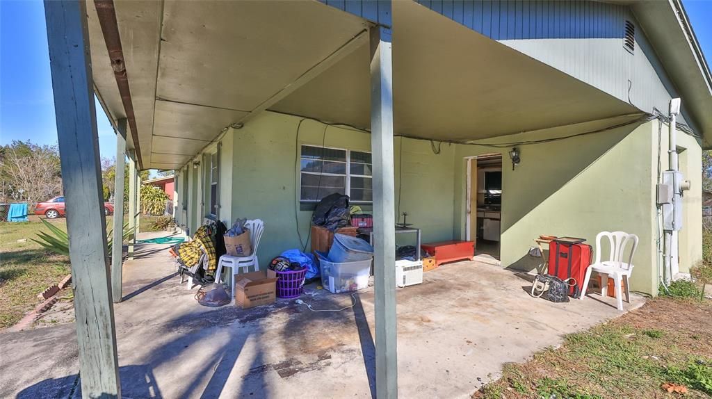 Activo con contrato: $155,000 (3 camas, 1 baños, 975 Pies cuadrados)