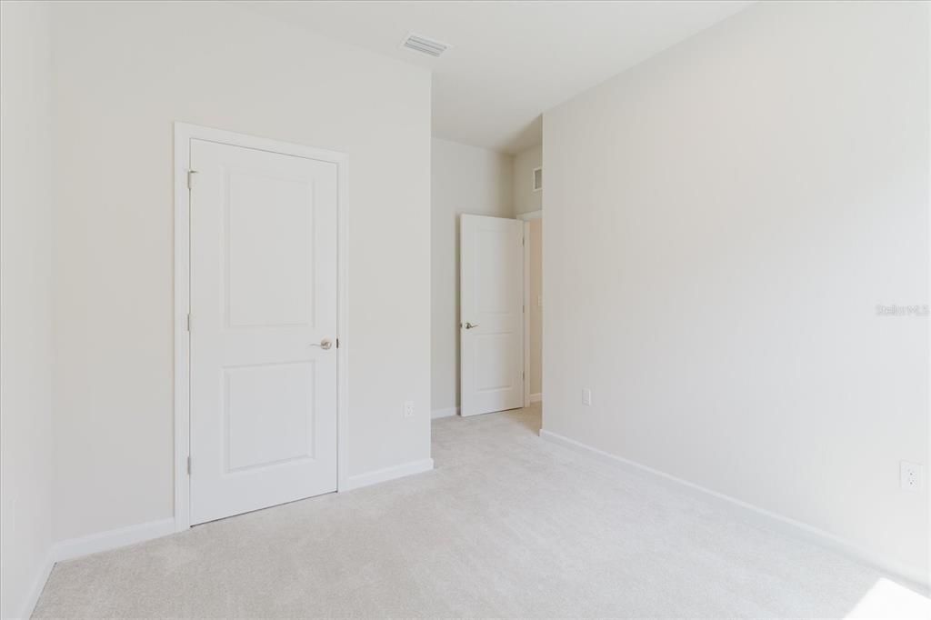 Activo con contrato: $350,000 (3 camas, 2 baños, 1500 Pies cuadrados)