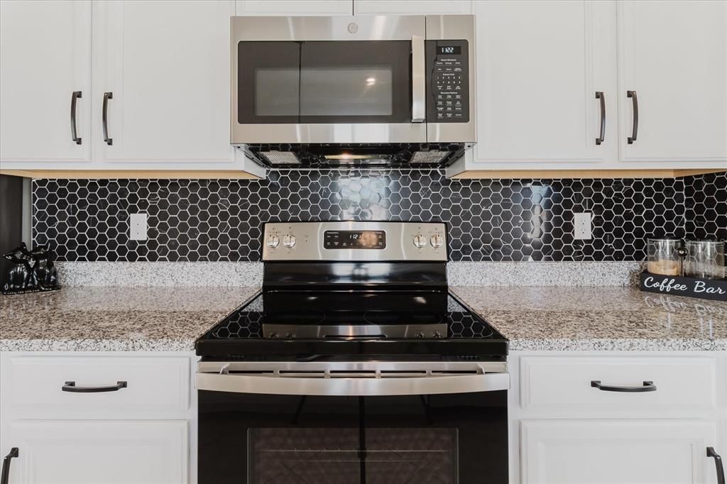 Activo con contrato: $350,000 (3 camas, 2 baños, 1500 Pies cuadrados)