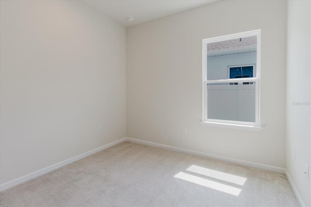 Activo con contrato: $350,000 (3 camas, 2 baños, 1500 Pies cuadrados)