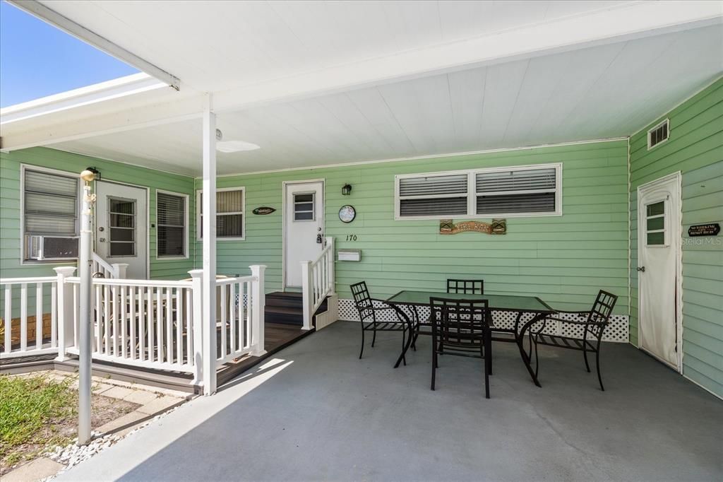 合同活跃: $165,000 (2 贝兹, 2 浴室, 1344 平方英尺)