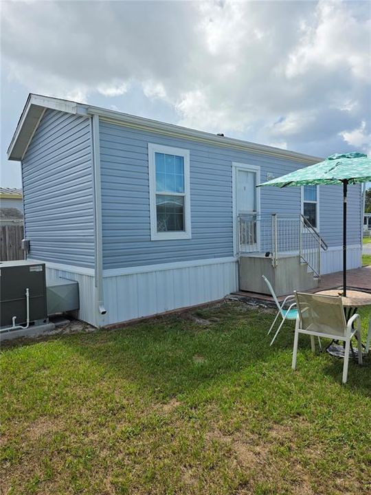 For Sale: $69,999 (1 beds, 1 baths, 427 Square Feet)