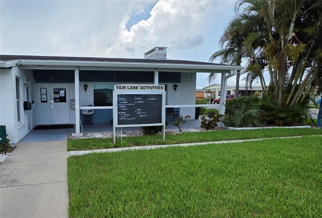 For Sale: $69,999 (1 beds, 1 baths, 427 Square Feet)