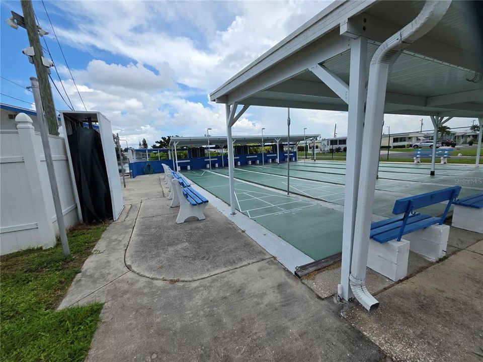 For Sale: $69,999 (1 beds, 1 baths, 427 Square Feet)