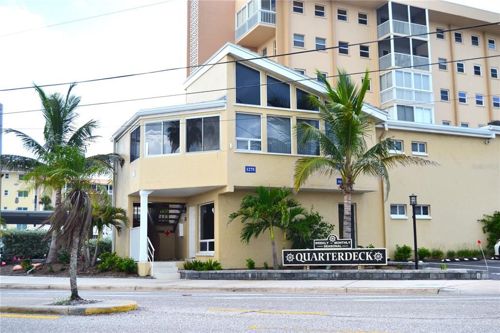 Недавно продано: $429,999 (2 спален, 2 ванн, 785 Квадратных фут)