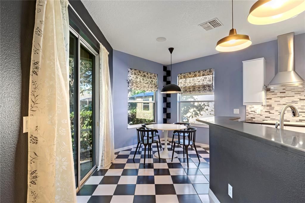 В аренду: $2,600 (3 спален, 2 ванн, 1772 Квадратных фут)