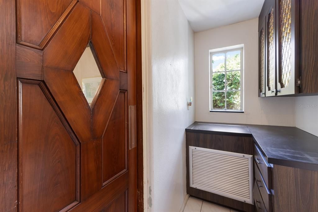 En Venta: $1,350,000 (3 camas, 2 baños, 2593 Pies cuadrados)