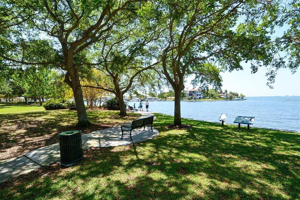 En Venta: $1,350,000 (3 camas, 2 baños, 2593 Pies cuadrados)