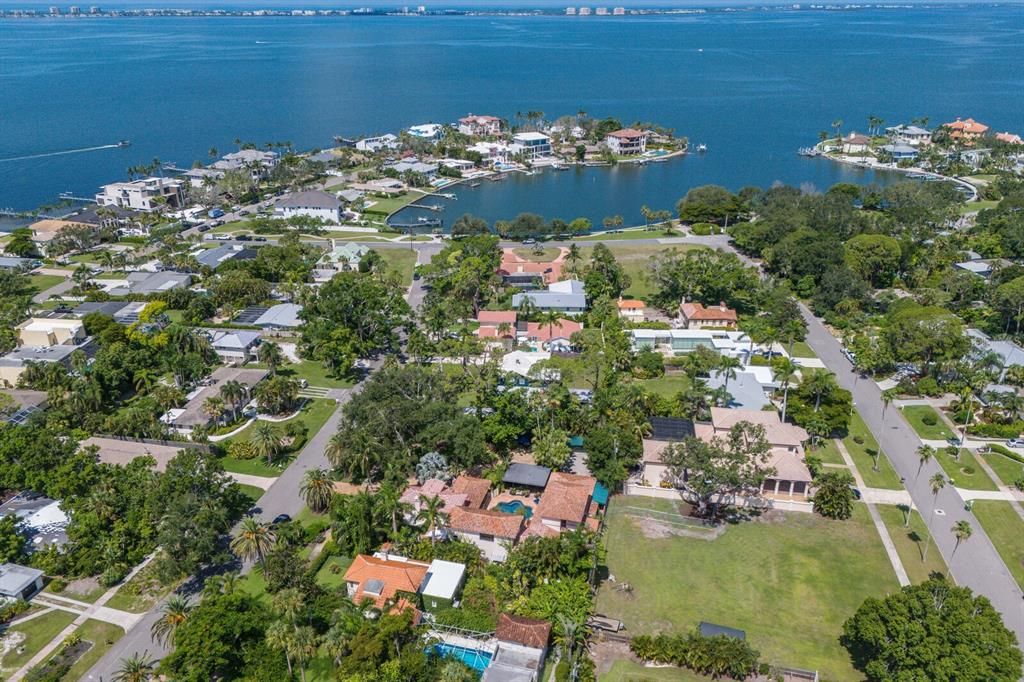 En Venta: $1,350,000 (3 camas, 2 baños, 2593 Pies cuadrados)