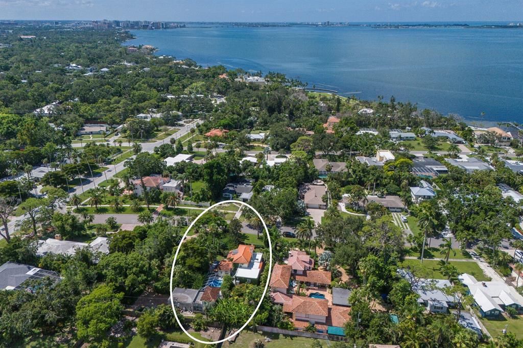 En Venta: $1,350,000 (3 camas, 2 baños, 2593 Pies cuadrados)