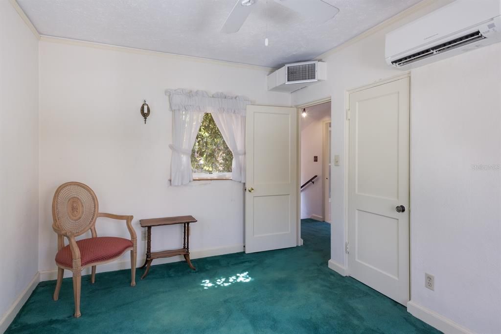 En Venta: $1,350,000 (3 camas, 2 baños, 2593 Pies cuadrados)