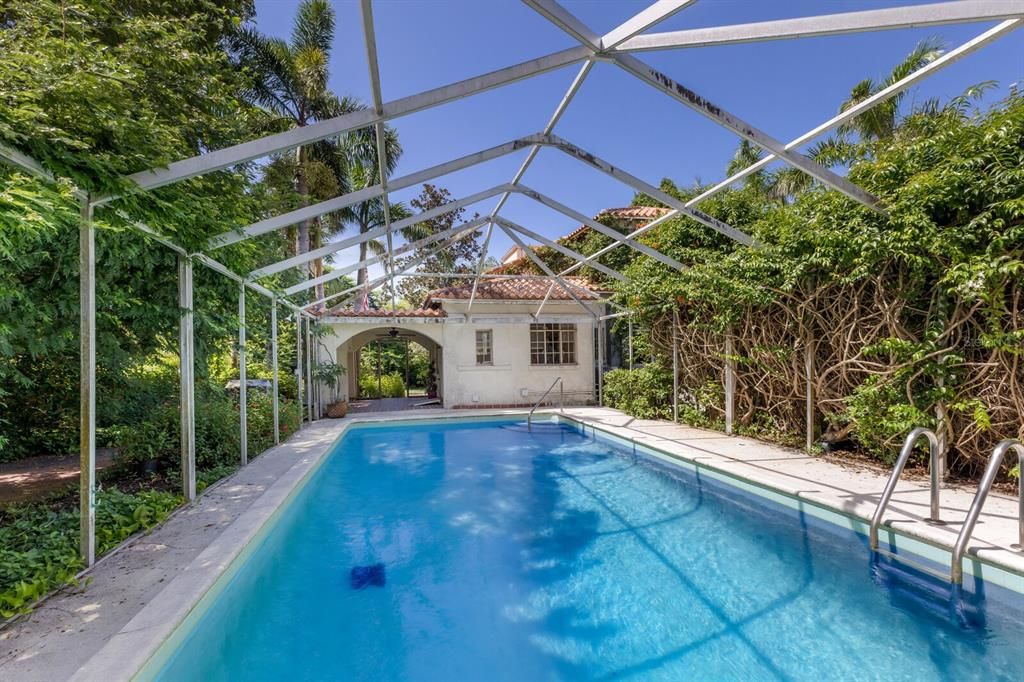 En Venta: $1,350,000 (3 camas, 2 baños, 2593 Pies cuadrados)