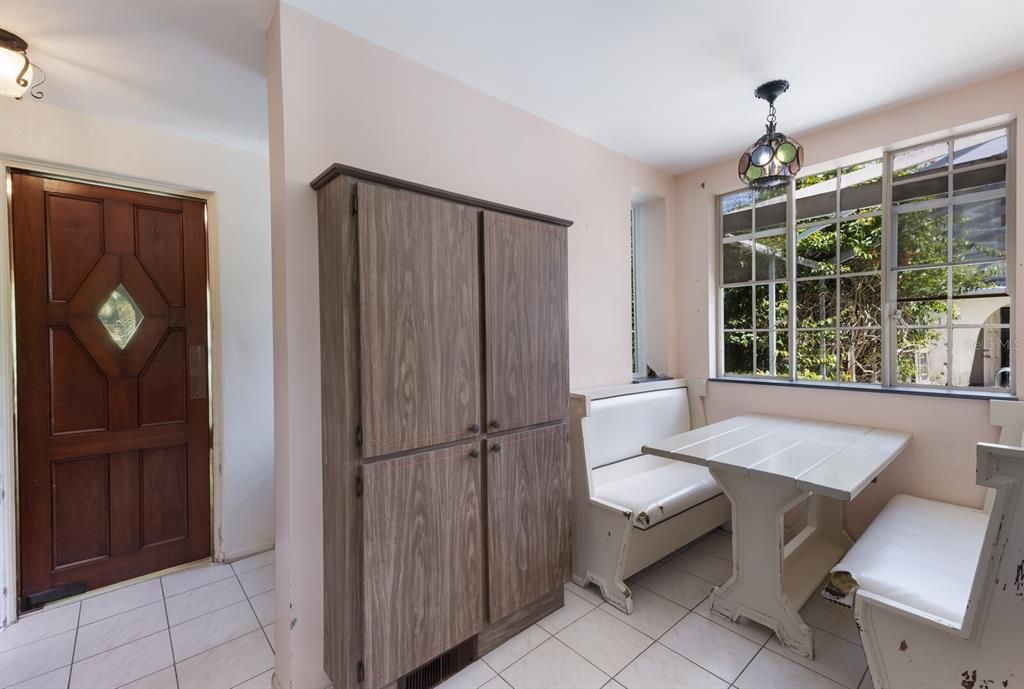 En Venta: $1,350,000 (3 camas, 2 baños, 2593 Pies cuadrados)