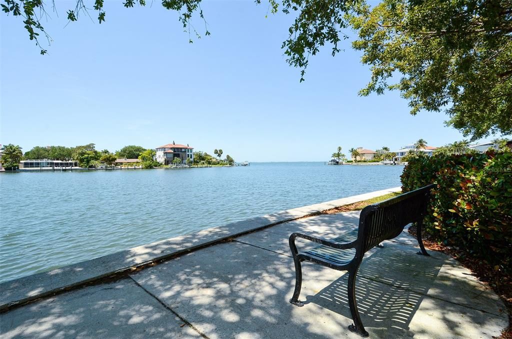 En Venta: $1,350,000 (3 camas, 2 baños, 2593 Pies cuadrados)