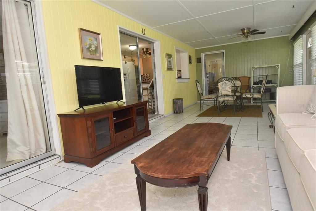 For Sale: $299,699 (2 beds, 2 baths, 1704 Square Feet)