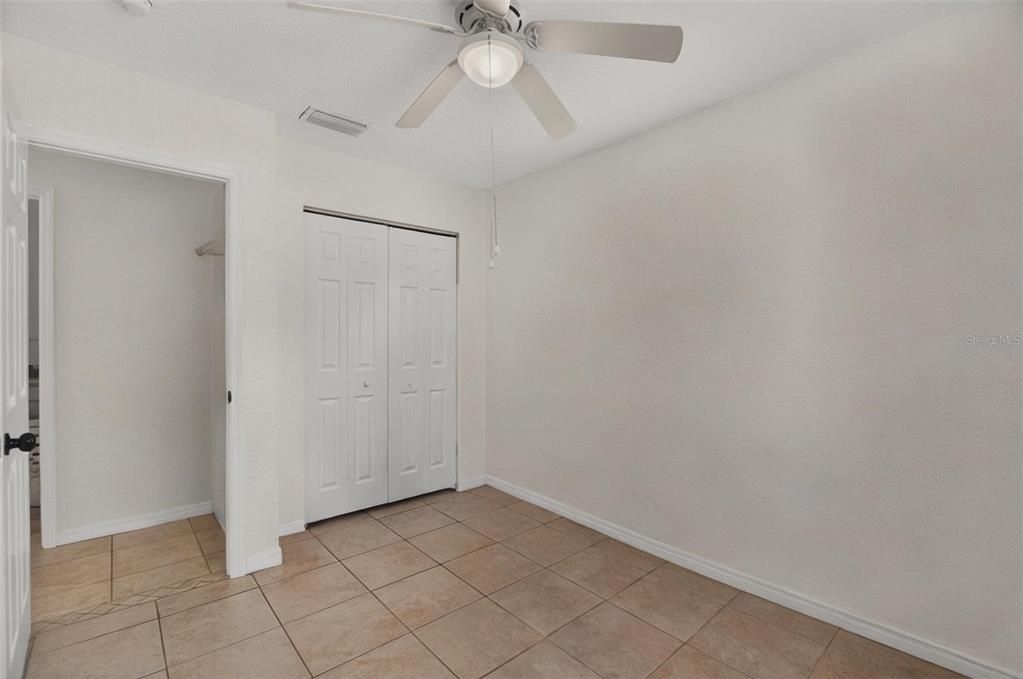 For Sale: $330,000 (3 beds, 1 baths, 999 Square Feet)