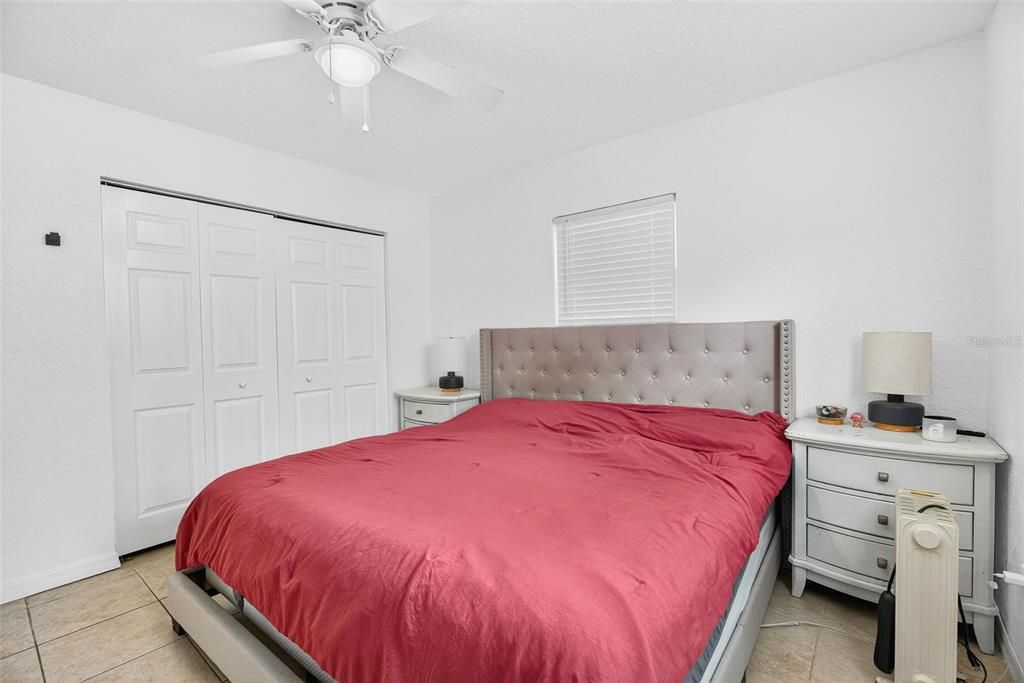 For Sale: $330,000 (3 beds, 1 baths, 999 Square Feet)