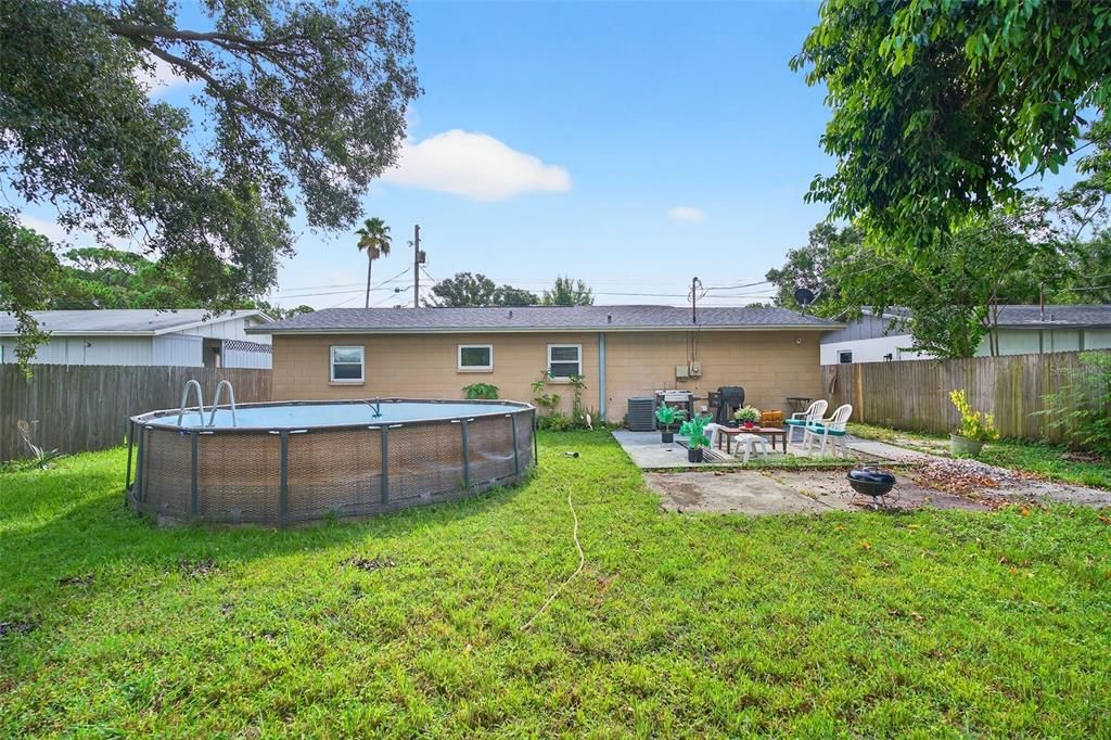 For Sale: $330,000 (3 beds, 1 baths, 999 Square Feet)