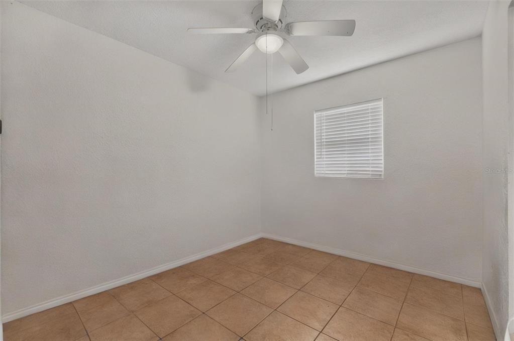 For Sale: $330,000 (3 beds, 1 baths, 999 Square Feet)