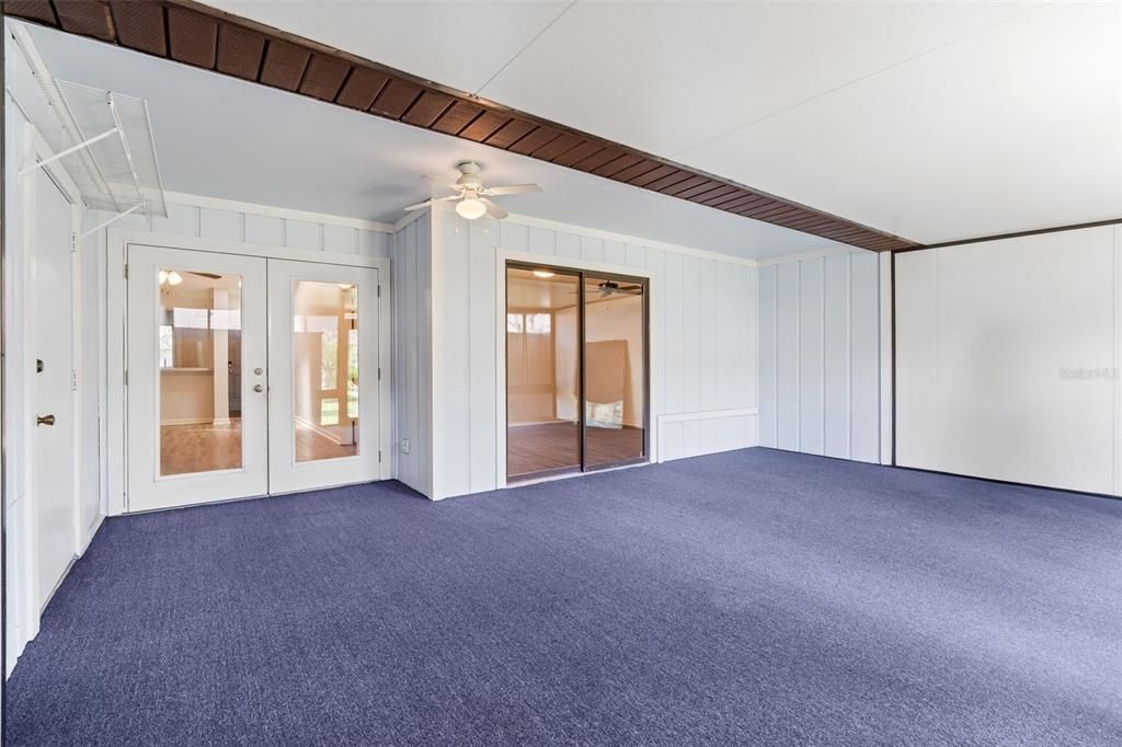 For Sale: $195,000 (2 beds, 2 baths, 1007 Square Feet)