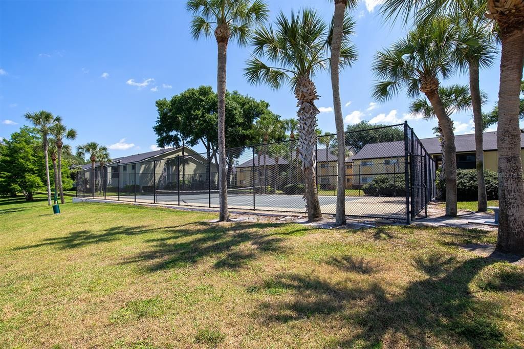 Activo con contrato: $119,900 (2 camas, 1 baños, 826 Pies cuadrados)