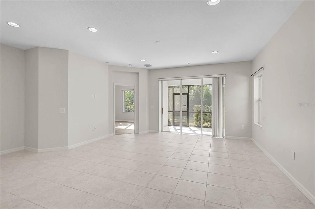 En Venta: $299,500 (2 camas, 2 baños, 1525 Pies cuadrados)