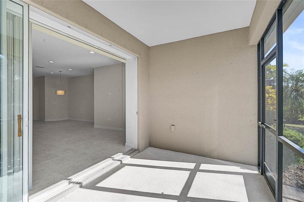 En Venta: $299,500 (2 camas, 2 baños, 1525 Pies cuadrados)