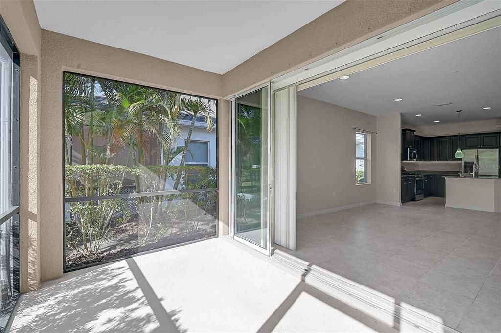 En Venta: $299,500 (2 camas, 2 baños, 1525 Pies cuadrados)