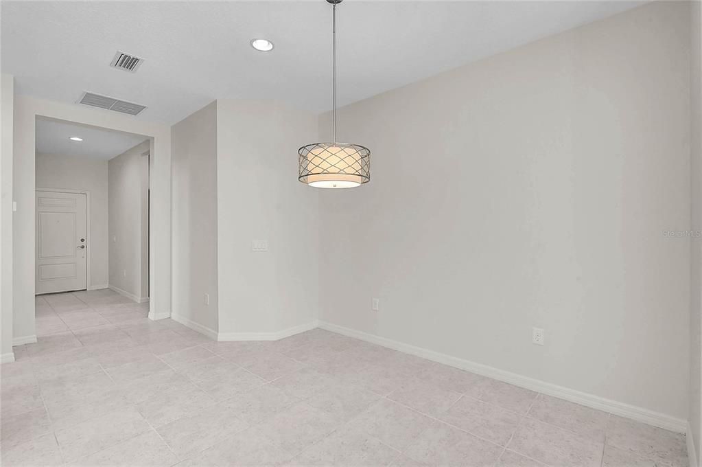 En Venta: $299,500 (2 camas, 2 baños, 1525 Pies cuadrados)