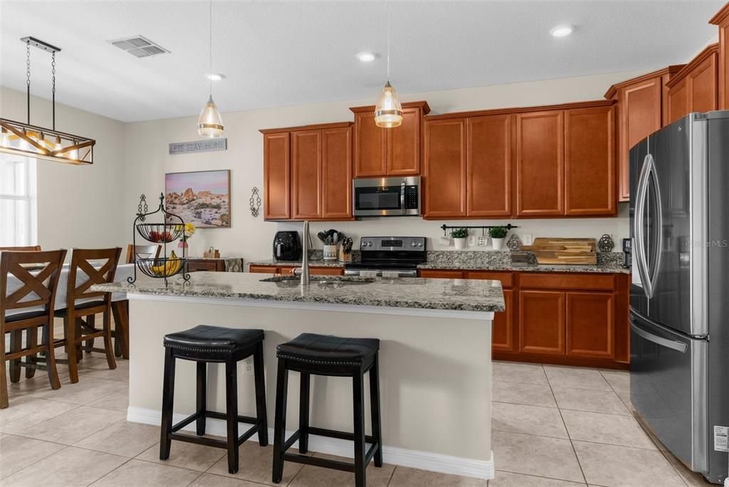 For Sale: $432,000 (4 beds, 3 baths, 2529 Square Feet)